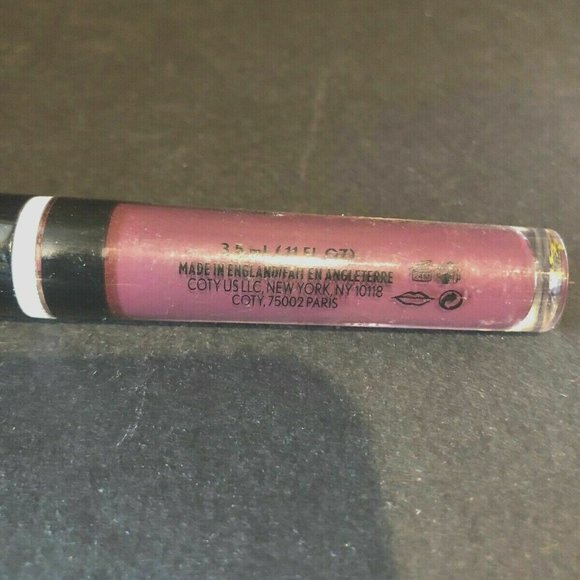 🌵3/$20🌵 COVERGIRL Melting Pout Liquid Lipstick - Picture 4 of 4